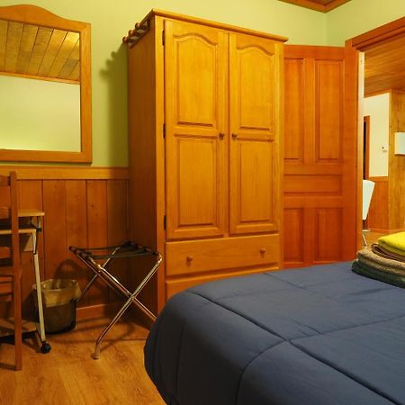 Planet Ancares Villa Candin Exterior photo