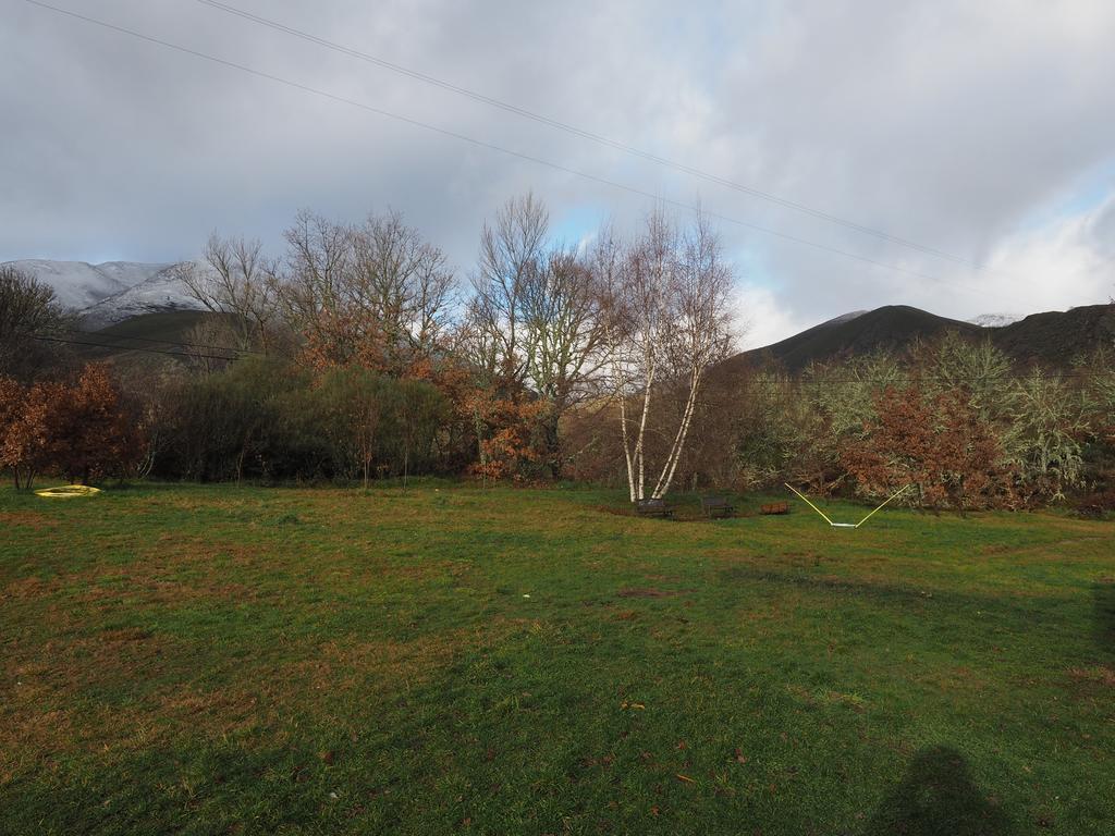 Planet Ancares Villa Candin Exterior photo