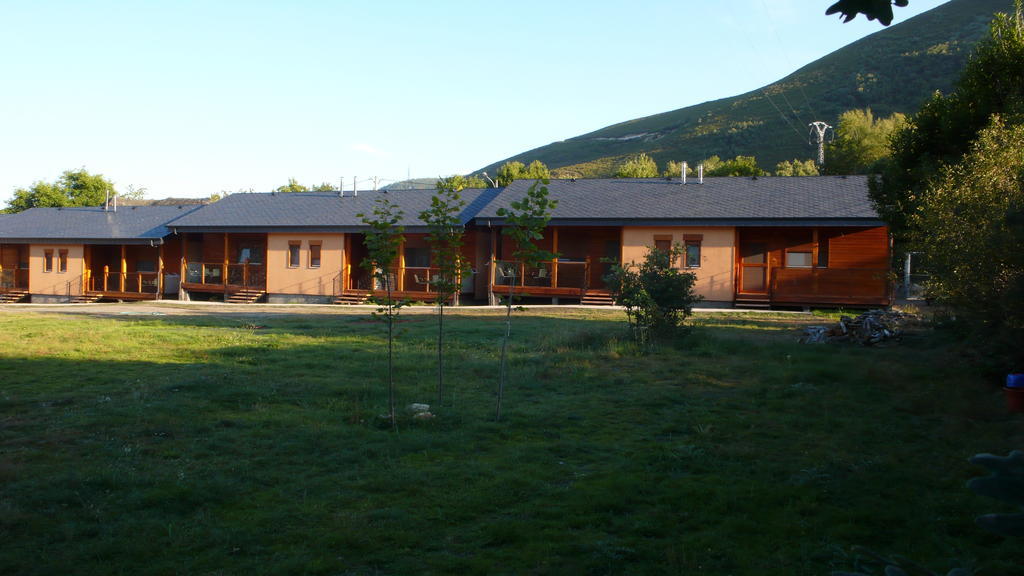 Planet Ancares Villa Candin Room photo
